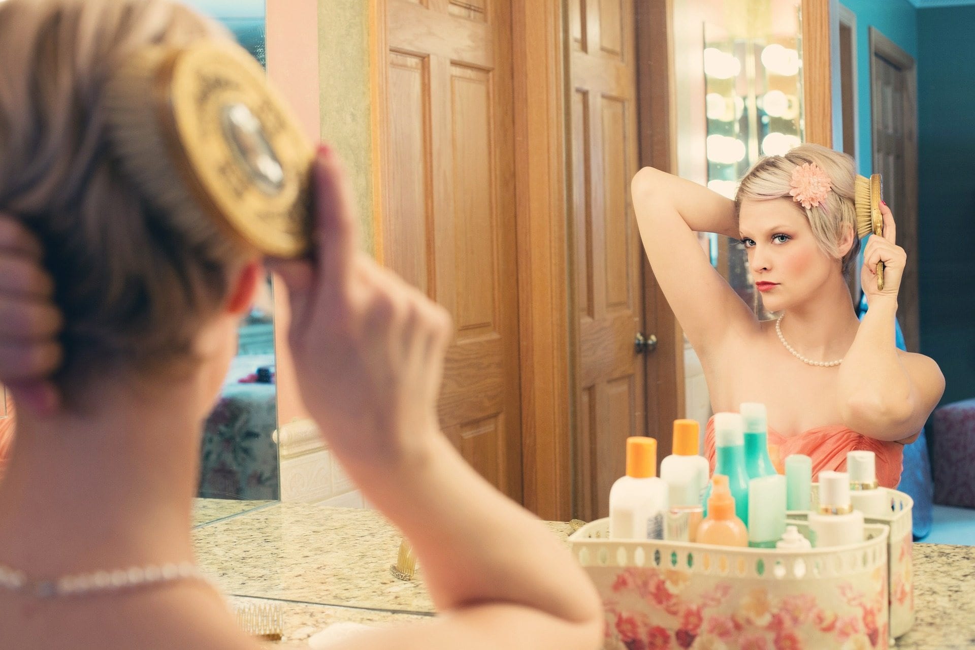 doing hair and makeup - hair and makeup tips